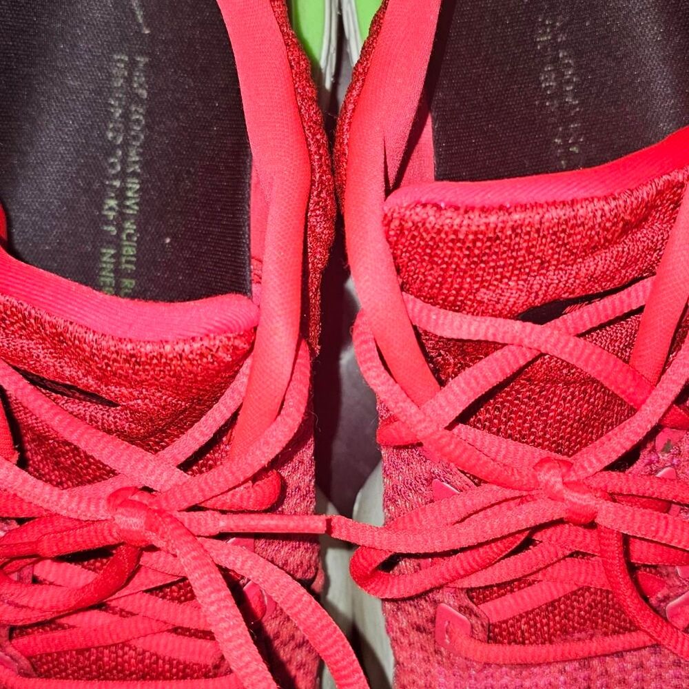 Nike Men's  ZoomX Invincible Run Flyknit‎ 2 - Picture 2 of 5